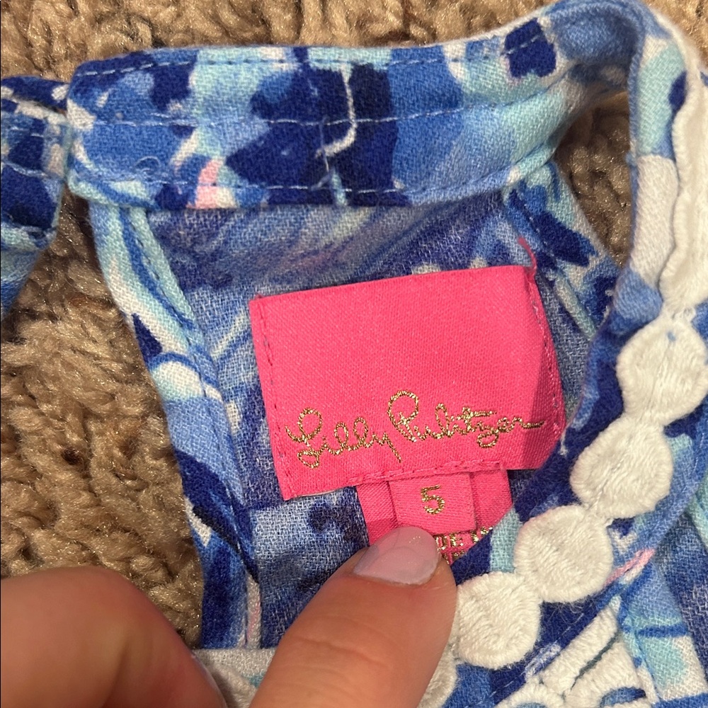 Lilly Pulitzer Kids Dress in Blue and White Floral - Picture 2 of 4